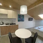 Apartment центер на вулиці лесі українки 19 *