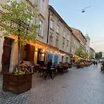 центер на вулиці лесі українки 19 *