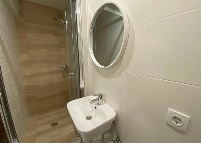 Apartamento центер на вулиці лесі українки 19 *