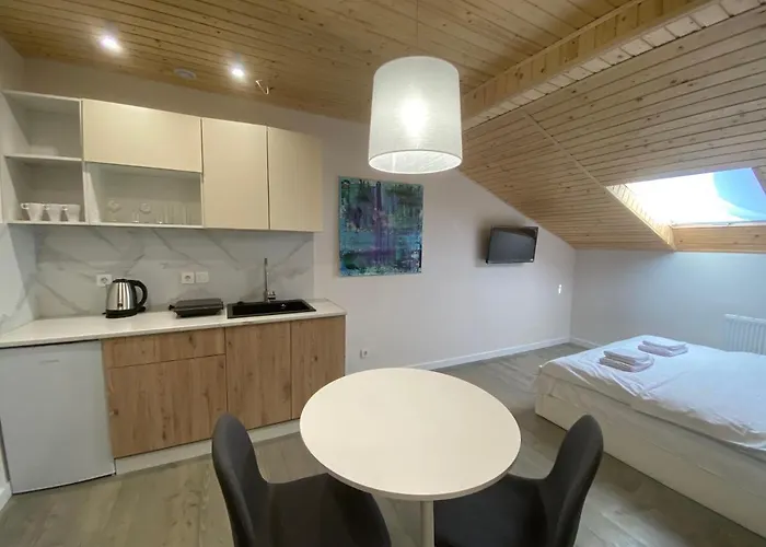 Apartamento центер на вулиці лесі українки 19 *