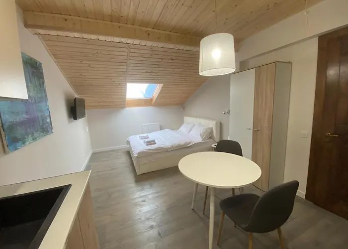 центер на вулиці лесі українки 19 *