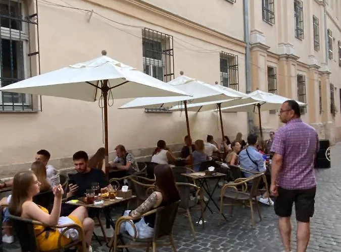 Apartment центер на вулиці лесі українки 19 *